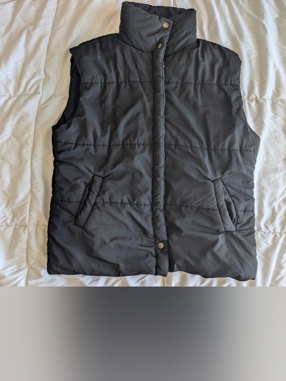 Blooming Jelly Black Puffer Vest Women’s Medium